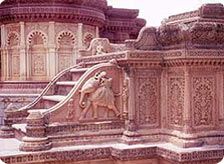 Tours to Adalaj Wav