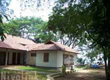 Thanneermukkom Ayurvedic Lake Resort in Alleppey