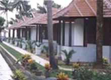 Abad Whispering Palms lake Resorts Kumarakom
