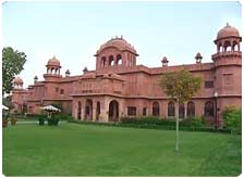 Lallgarh Palace