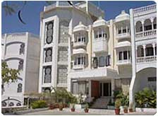Hotel Hilltop Palace
