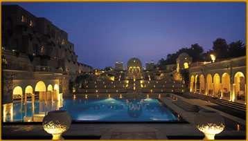 Luxury Hotels in Agra - Agra Luxury Hotels India