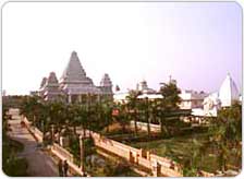 Fast Facts about Chhatarpur Mandir in Delhi