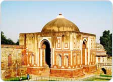 Nearby Attractions of Chhatarpur Mandir in Delhi