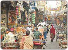 Shopping at Meena Bazaar in Delhi