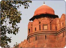 Purana Qila - Old 
                          Fort