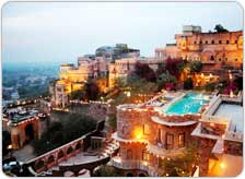 Tour to Neemrana from Delhi