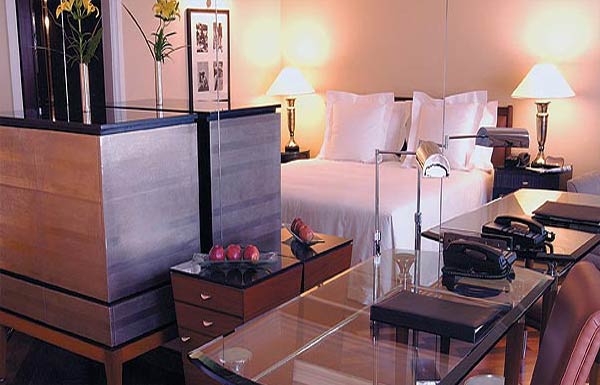 Hyatt Regency Hotel - Club King Room