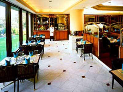 Le Meridien Hotel - Restaurant