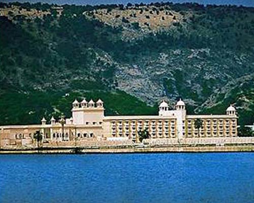 Trident Hilton Hotel Jaipur - Exterior