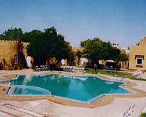 Himmatgarh Palace - Swimming Pool