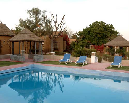 Desert Resort - Swimming Pool