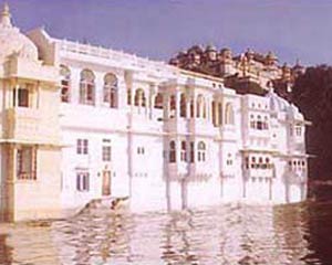 Jagat Niwas Palace - Exterior