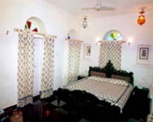 Jagat Niwas Palace - Guest Room