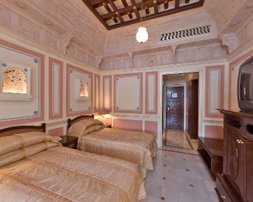 Taj Lake Palace - Deluxe Room