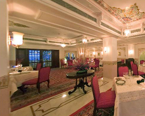 Taj Lake Palace - Living Room