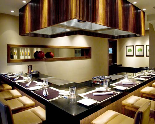 Taj Connemara Chennai - Dining
