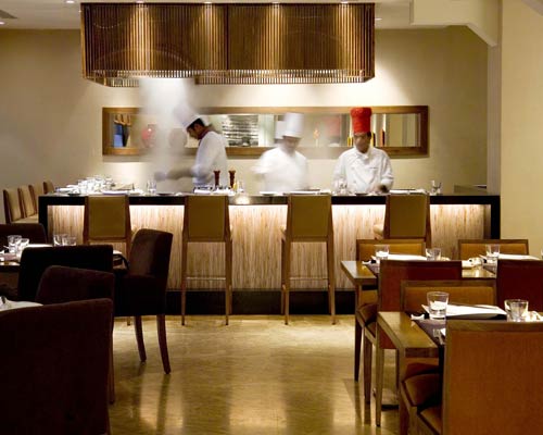 Taj Connemara Chennai - Restaurant