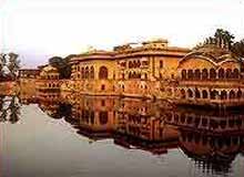 Deeg Palace