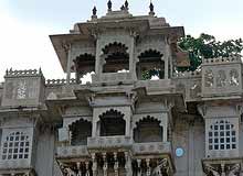 Travel to Udaipur