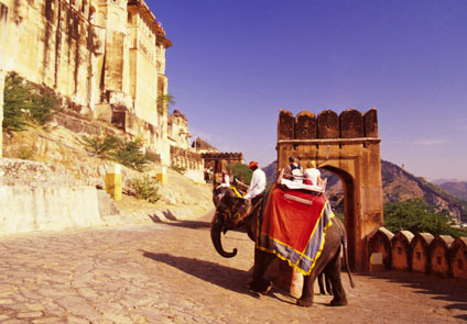 Taj And Ganges Tour