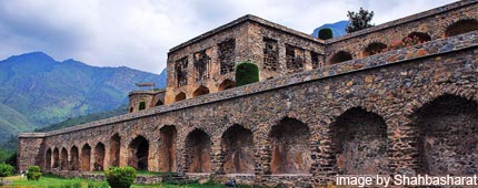 Travel to Pari Mahal Image 3