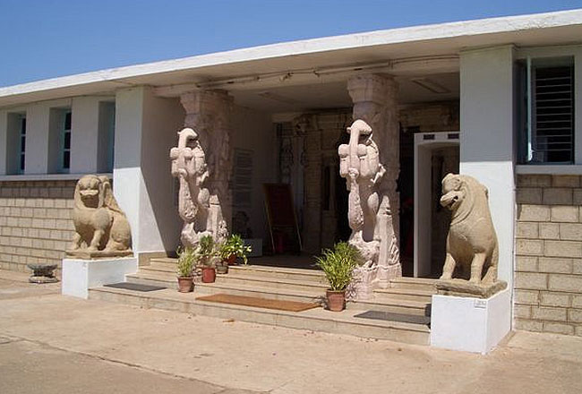 photo-gallery-of-archaeological-museum-hampi-explore-archaeological