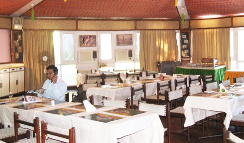 Dining2 in Hotel Bharatpur Ashok