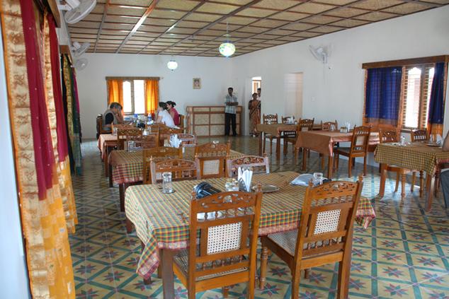 Dining in Hotel Chettinadu Court
