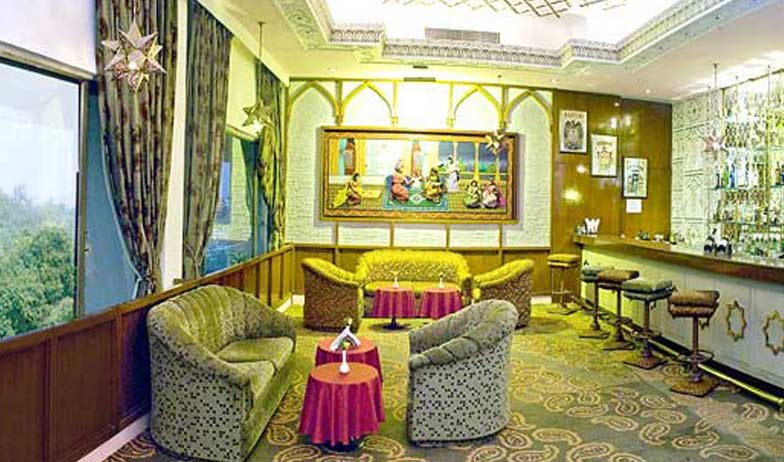 Bar in Clarks Shiraz Agra