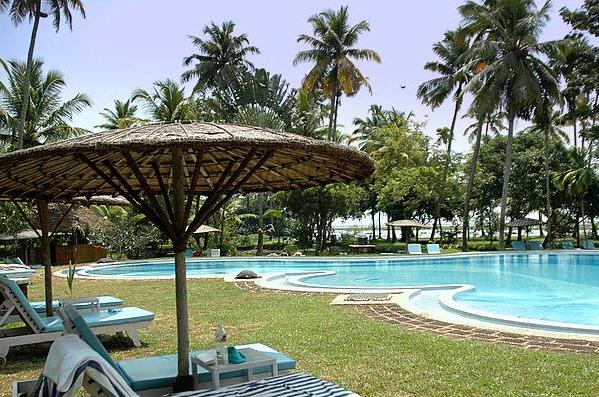 Swimming Pool2 in Coconut Lagoon In Kumarakom