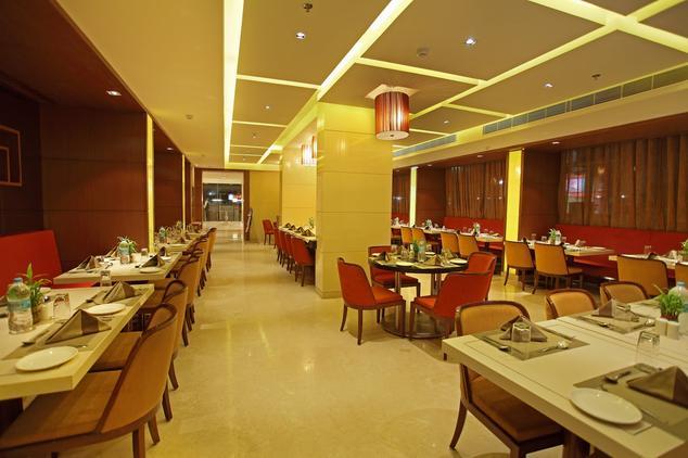 Dining3 in Comfort Inn Legacy Rajkot