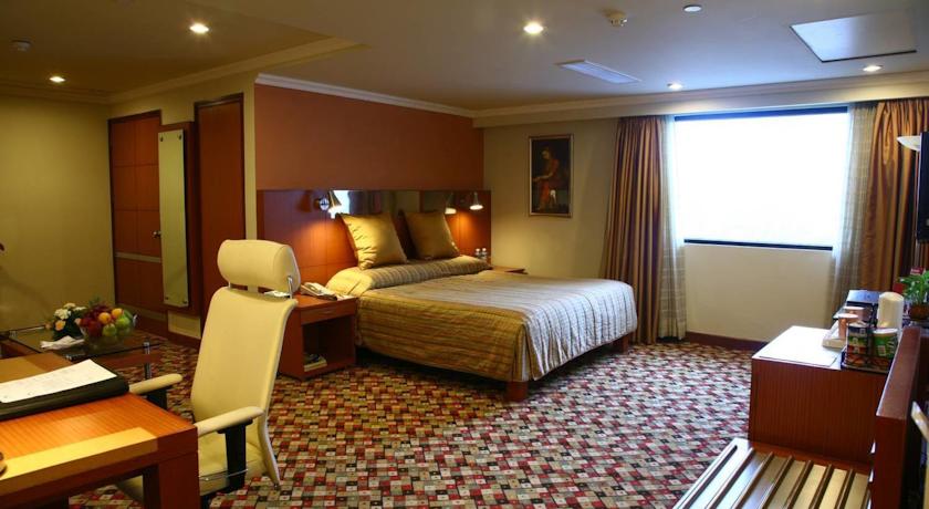 Suites room2 in The Suryaa, New Delhi 
