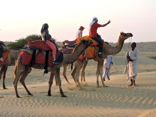 camal-safari-in-Damodra-Desert-Camp,-Jaisalmer