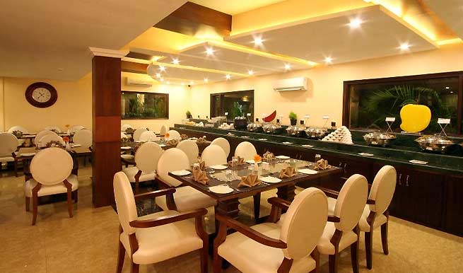 Dining in Hotel De Alturas Resorts