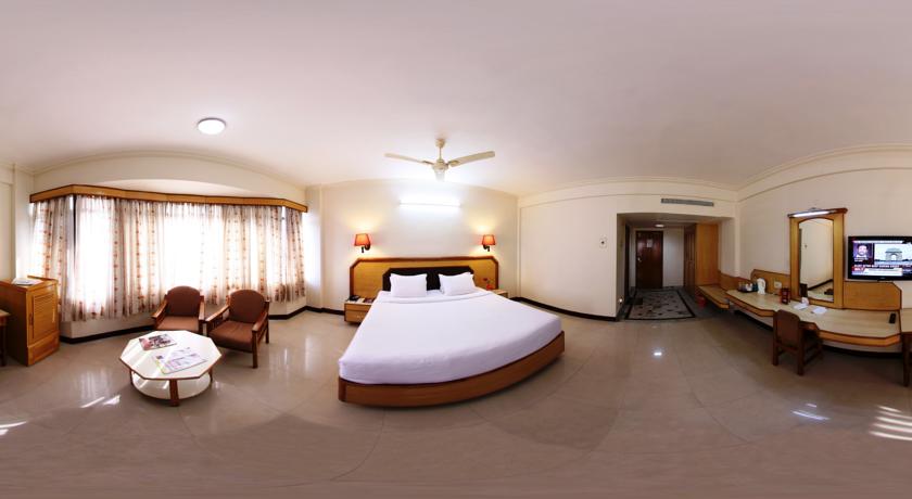 Executive AC Rooms in Femina Hotel In Trichy