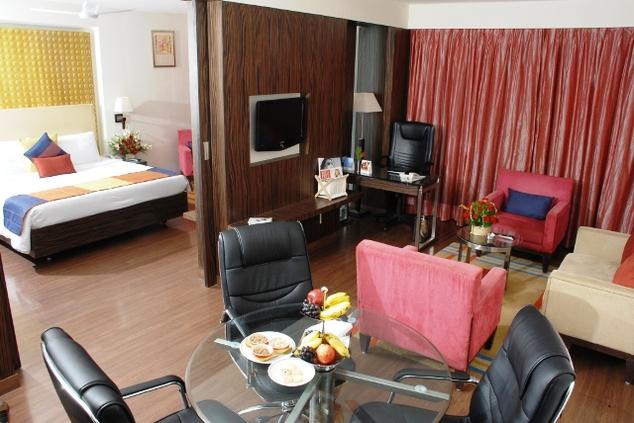 guest room in in Fortune Murali Park