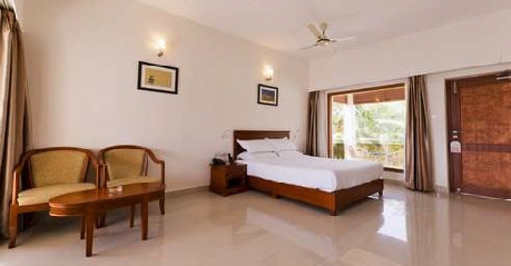 Bedroom in Golden Sun Hotel Beach Resort