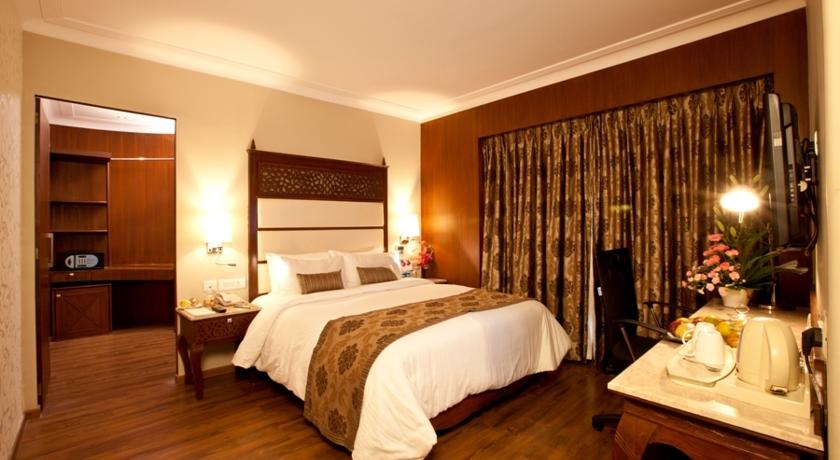 Premium room in Hotel Goldfinch Hotel Bangalore