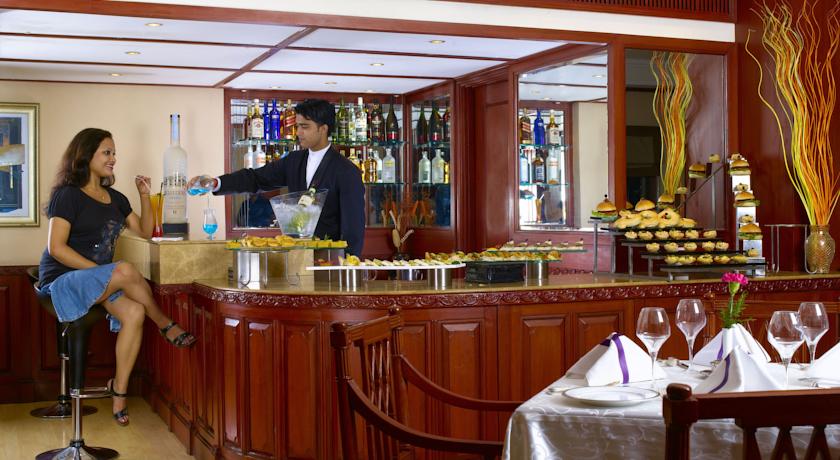 Foods & Bar in GRT Grand Days Hotel