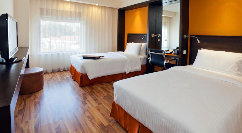 Guest Rooms 2 Twin Bed in Hampton By Hilton Vadodara Alkapuri