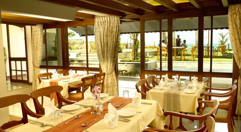 Dining in Hotel Hindustan Beach Retreat Varkala