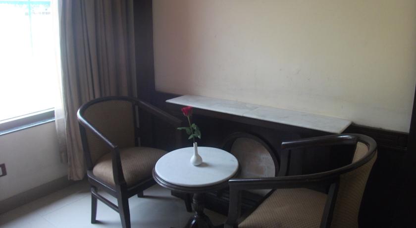 Suite in Hotel Allahabad Regency
