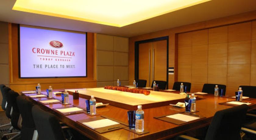 Meeting in Hotel Crowne Plaza, Gurgaon