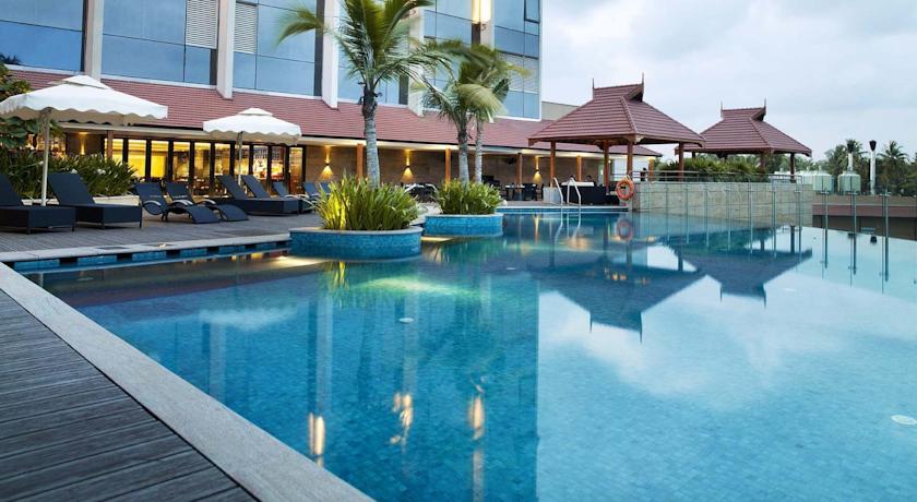 Swimming in Hotel Crowne Plaza, Cochin