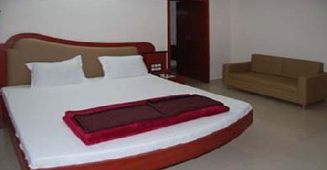 Deluxe Rooms in Hotel Damji, Dwarka