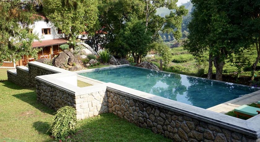 swimming-pool in Windermere Estate Munnar 