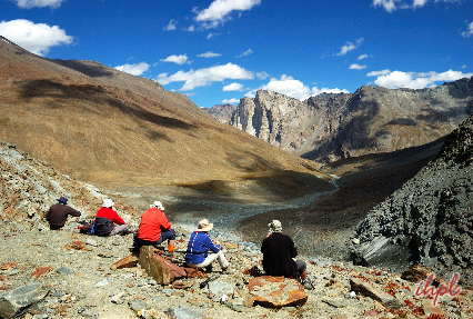Trekking to Zanskar Sumdo