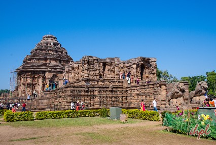  Konark Sun temple, Orissa