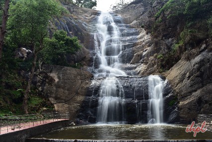  Kalhatty Waterfalls, Ooty